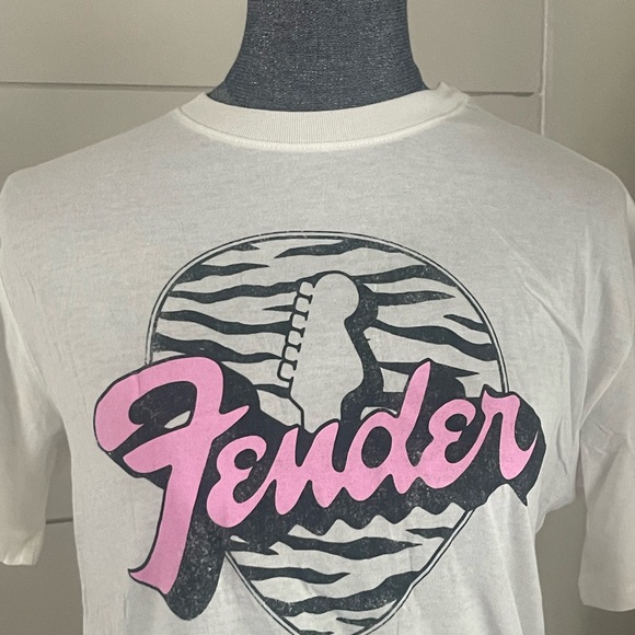 Fender Tops - Fender Tshirt